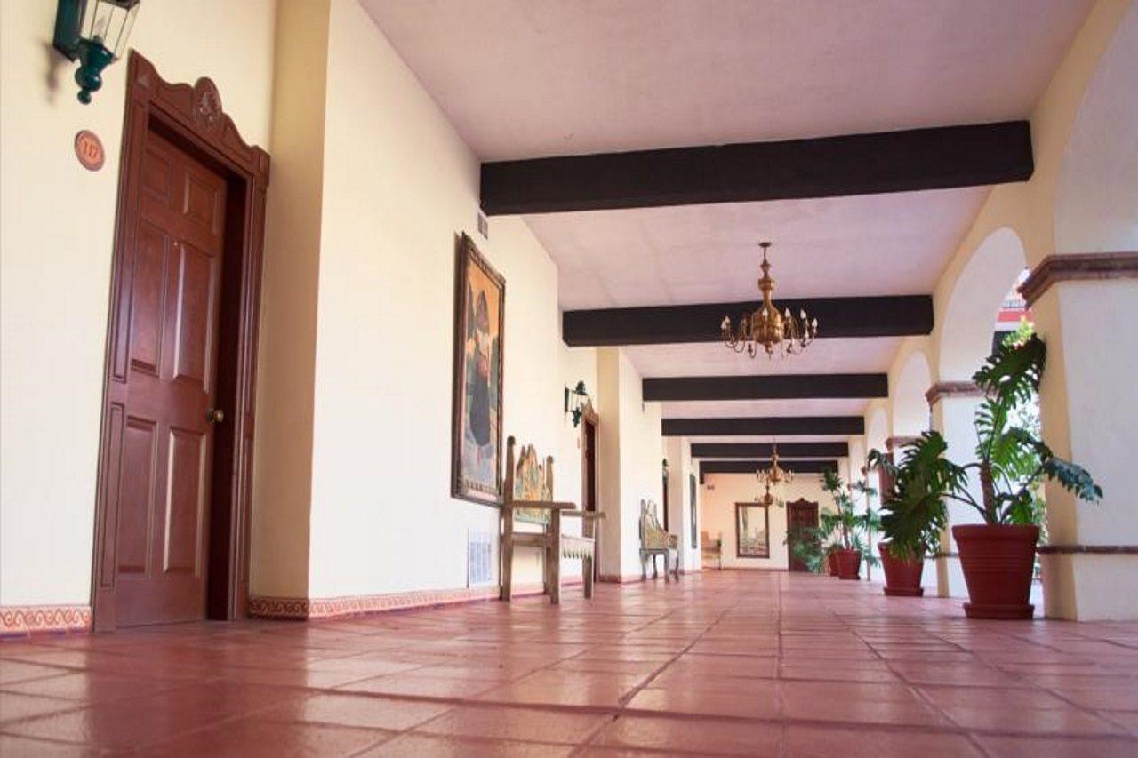 Отель Hacienda Bajamar Ла-Мисьон Экстерьер фото